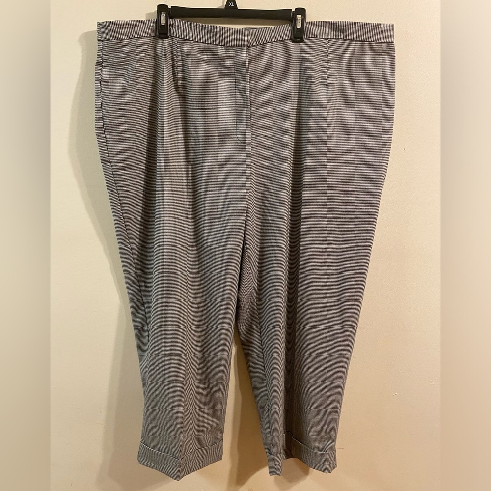 New NWT Avenue Gray Black Houndstooth‎ Stretch Dress Pants Slacks Size 28